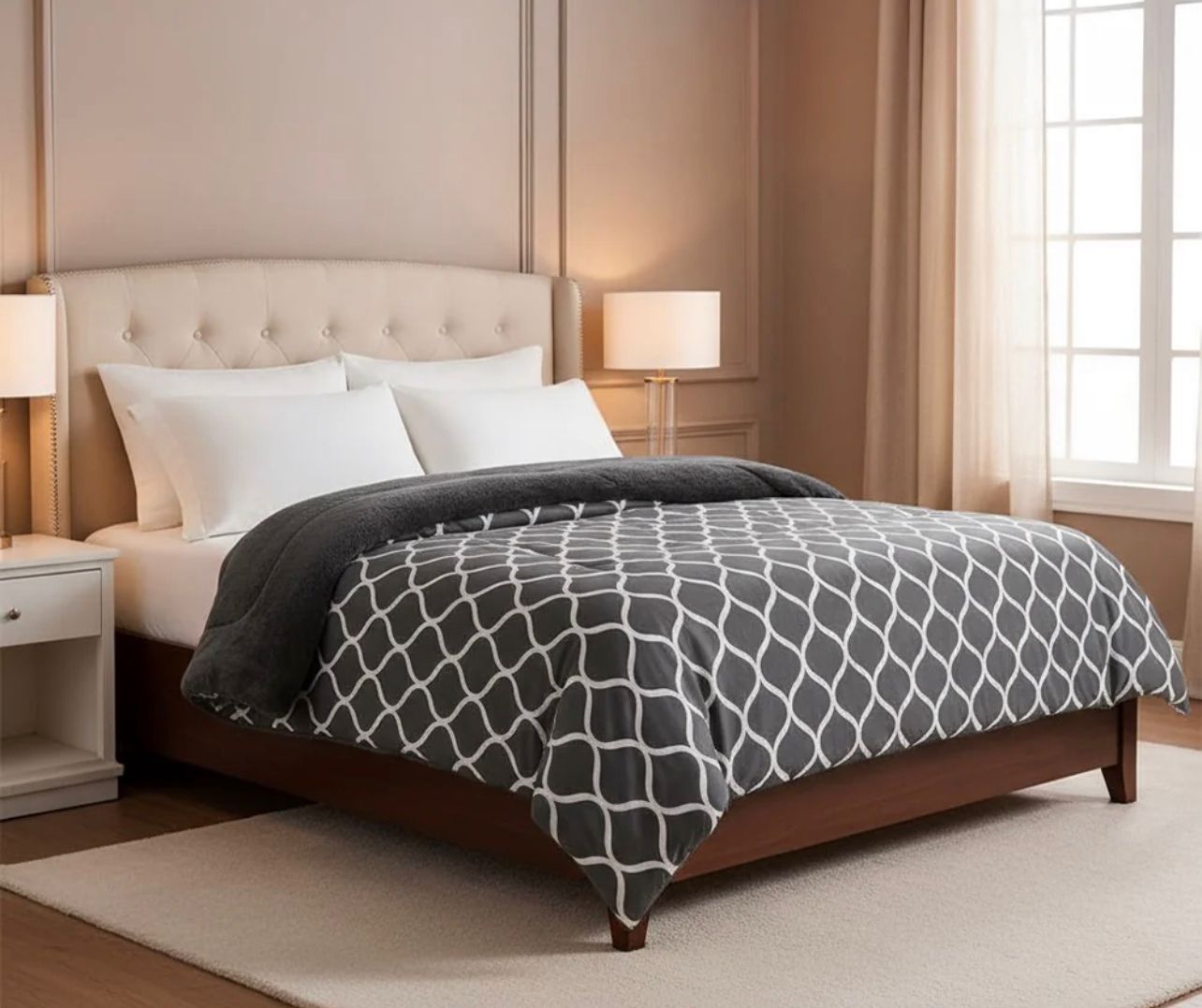 عرض 2 لحاف شتوي 220 * 235 سم (لحاف شتوي فرو كحلي مع لحاف شتوي فرو بيج ) مع 4 مخدة فايبر 500 جرام 4 عرض 2 لحاف شتوي 220 * 235 سم (لحاف شتوي فرو كحلي مع لحاف شتوي فرو بيج ) مع 4 مخدة فايبر 500 جرام - الصورة 4